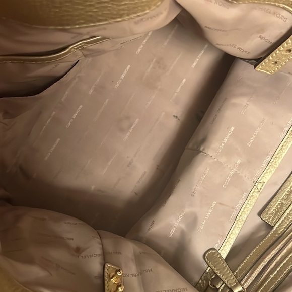 Michael Kors gold two way bag - Picture 11 of 11